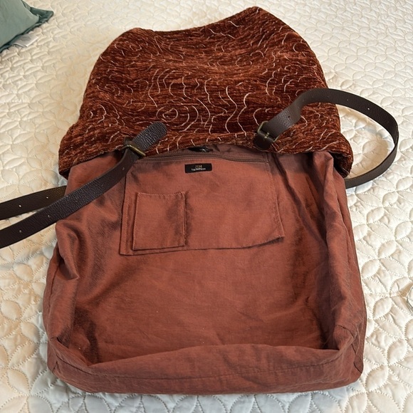Jim Thompson Quilted Textured Velour Hobo Bag W/ Leather Straps Raw Silk Lining - Picture 8 of 11